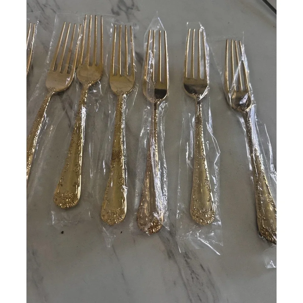 WM Rogers & Son Gold Plated Dinner Forks Lot of 6 Enchanted Rose 8